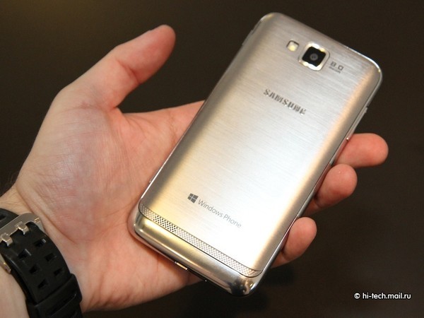 Social Media & Tech News Blog | Выход первого WP8-смартфона Samsung задерживается