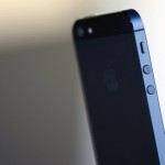 Новый iPhone появится в июне. Более дешевая версия на подходе