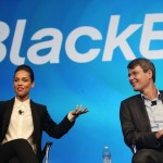 Креативный директор BlackBerry «твитит» с iPhone