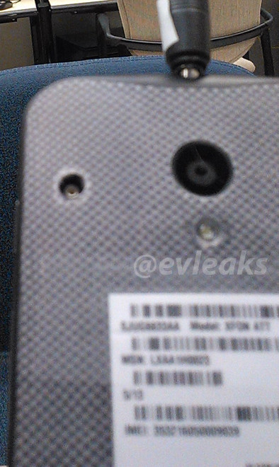 В сеть просочились новые фото Motorola X Phone